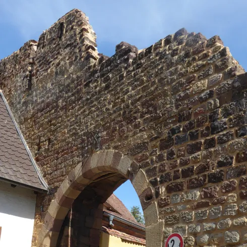 Stadtmauer Neuleiningen - Oberes Tor Stadtmauer Neuleiningen - Oberes Tor